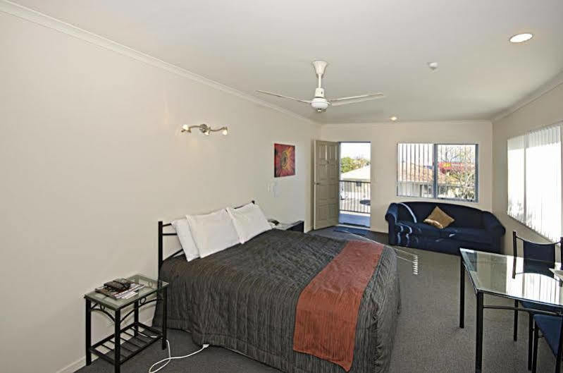 Gateway Motor Inn Mount Maunganui Buitenkant foto